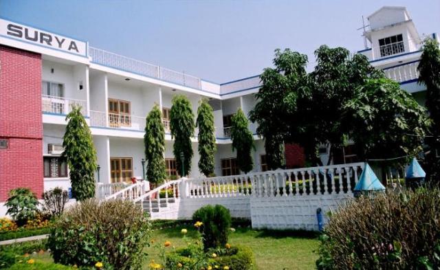 Hotel Surya Khajuraho Exterior photo
